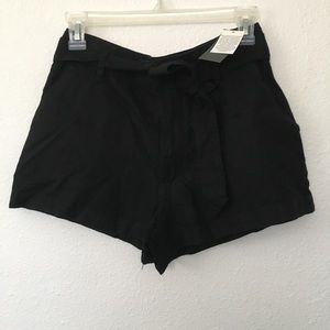 A&F Belted High-Rose Shorts, Black, S, NEW